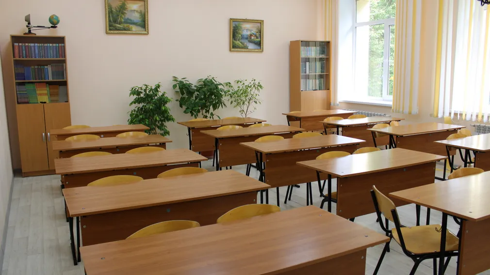 Брянцам напомнили об исключении обществознания из программы восьмых классов